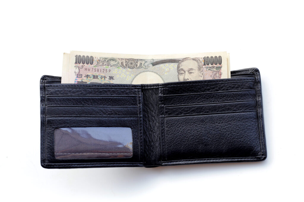 Understanding Initial Costs: Shiki-kin, Rei-kin & Guarantors japanese banknote 10000 yen, japanese money