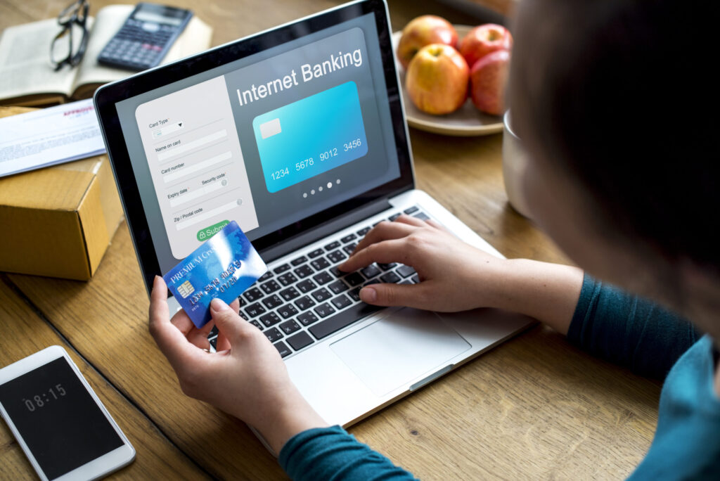 Sending Money Home from Japan: International Money Transfer Options people purchsing goods e commerce online shopping